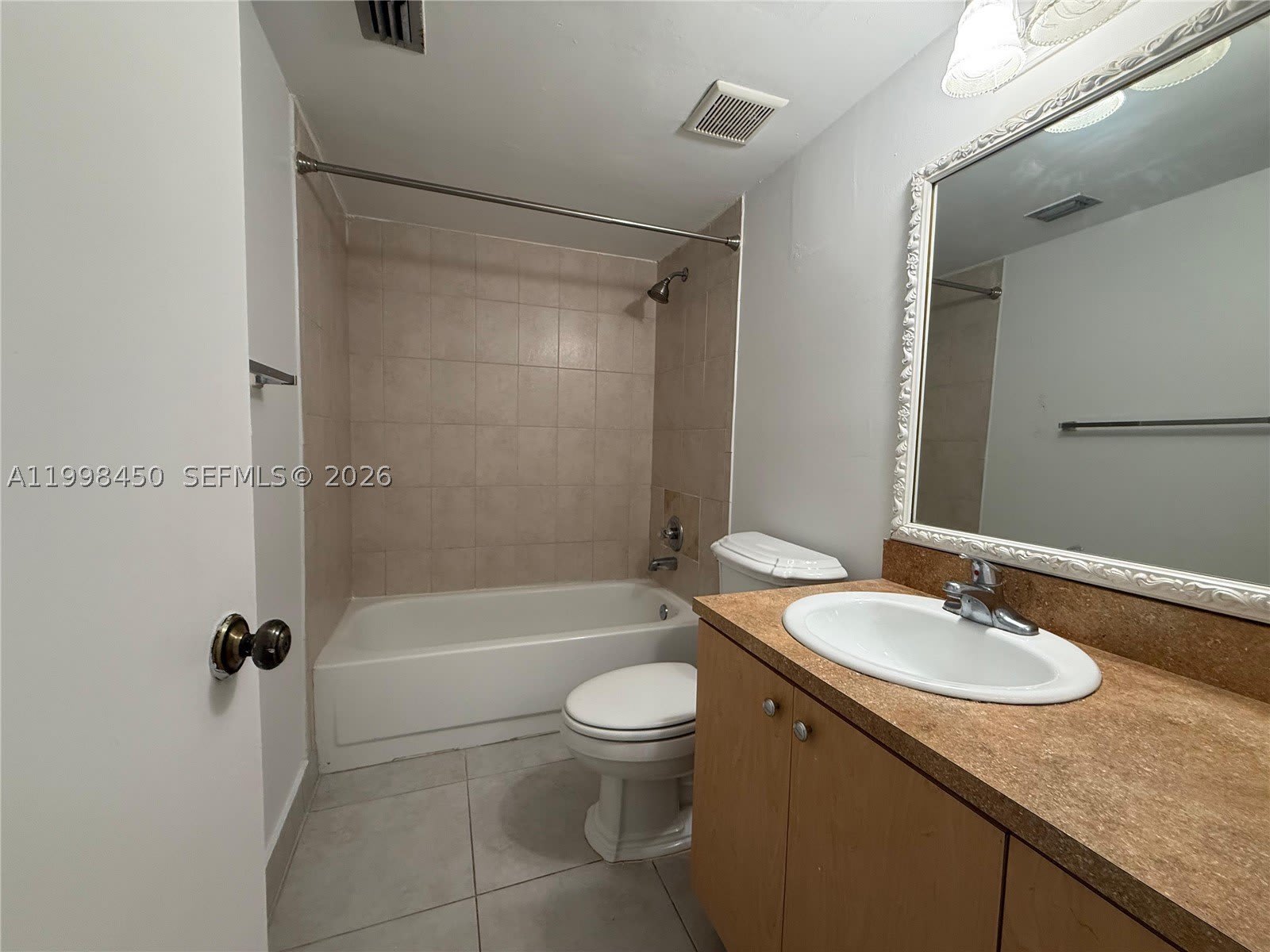 155 Lakeview Dr – photo 4