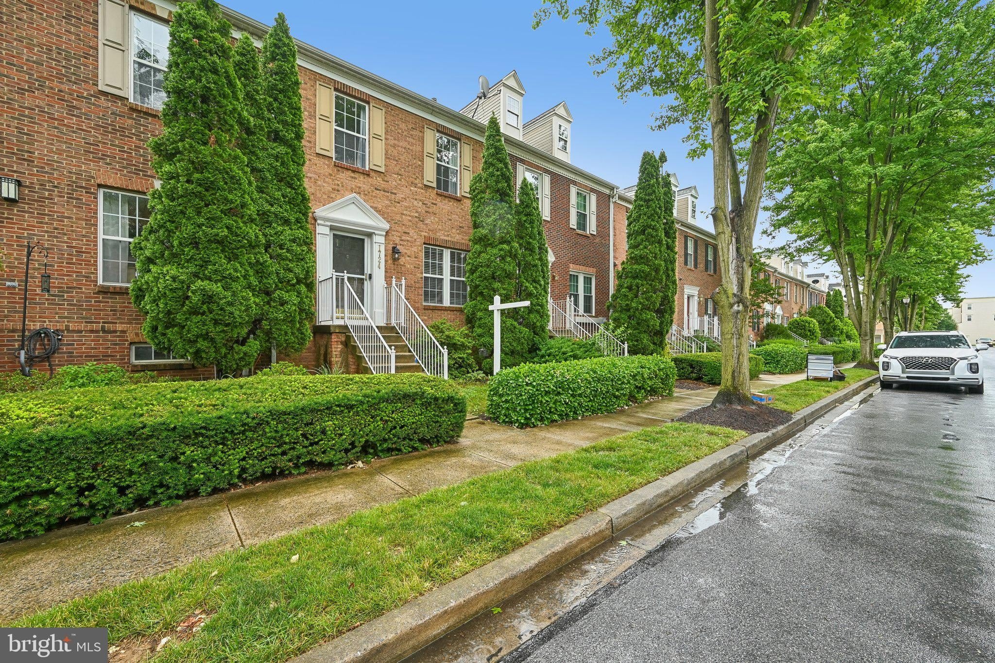 1724 EMORY Street – photo 2