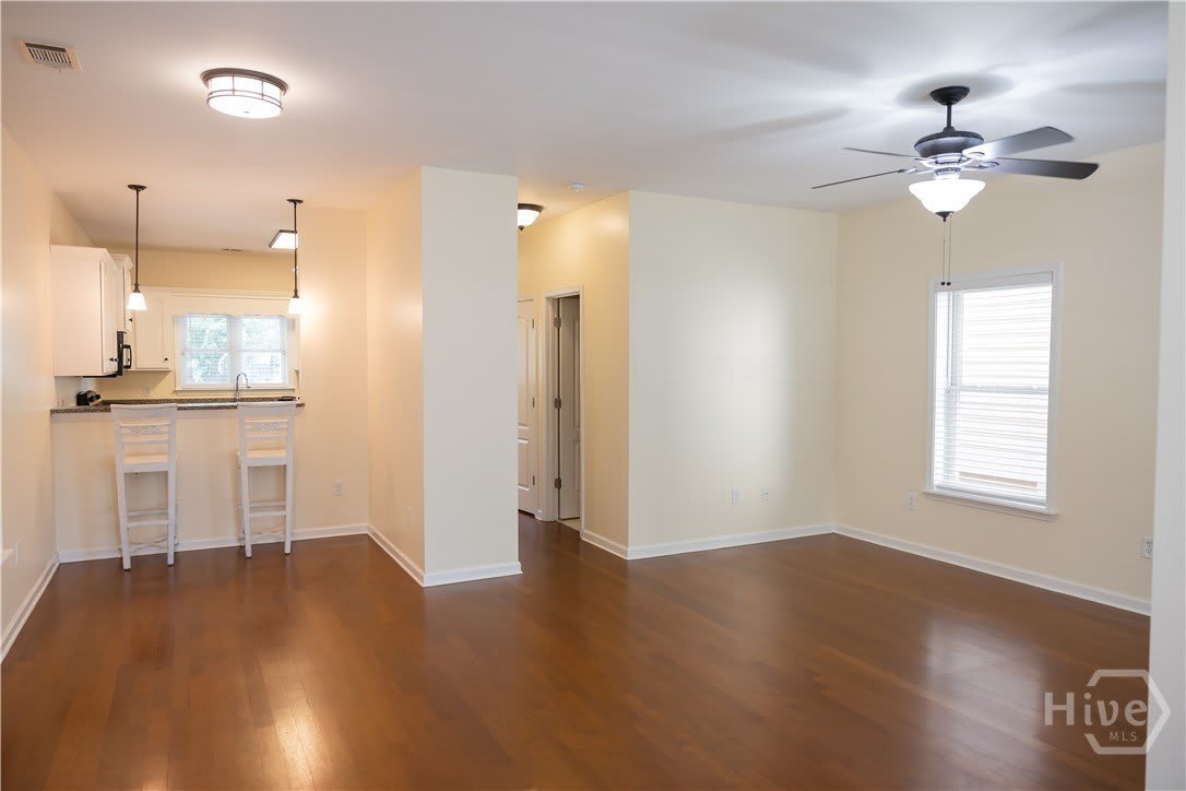 503 E 32nd Street E – photo 2