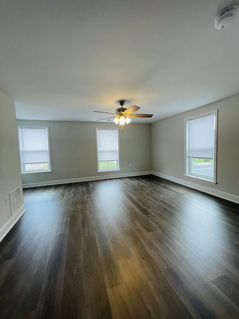 Newly renovated apartment in Broadway – photo 5