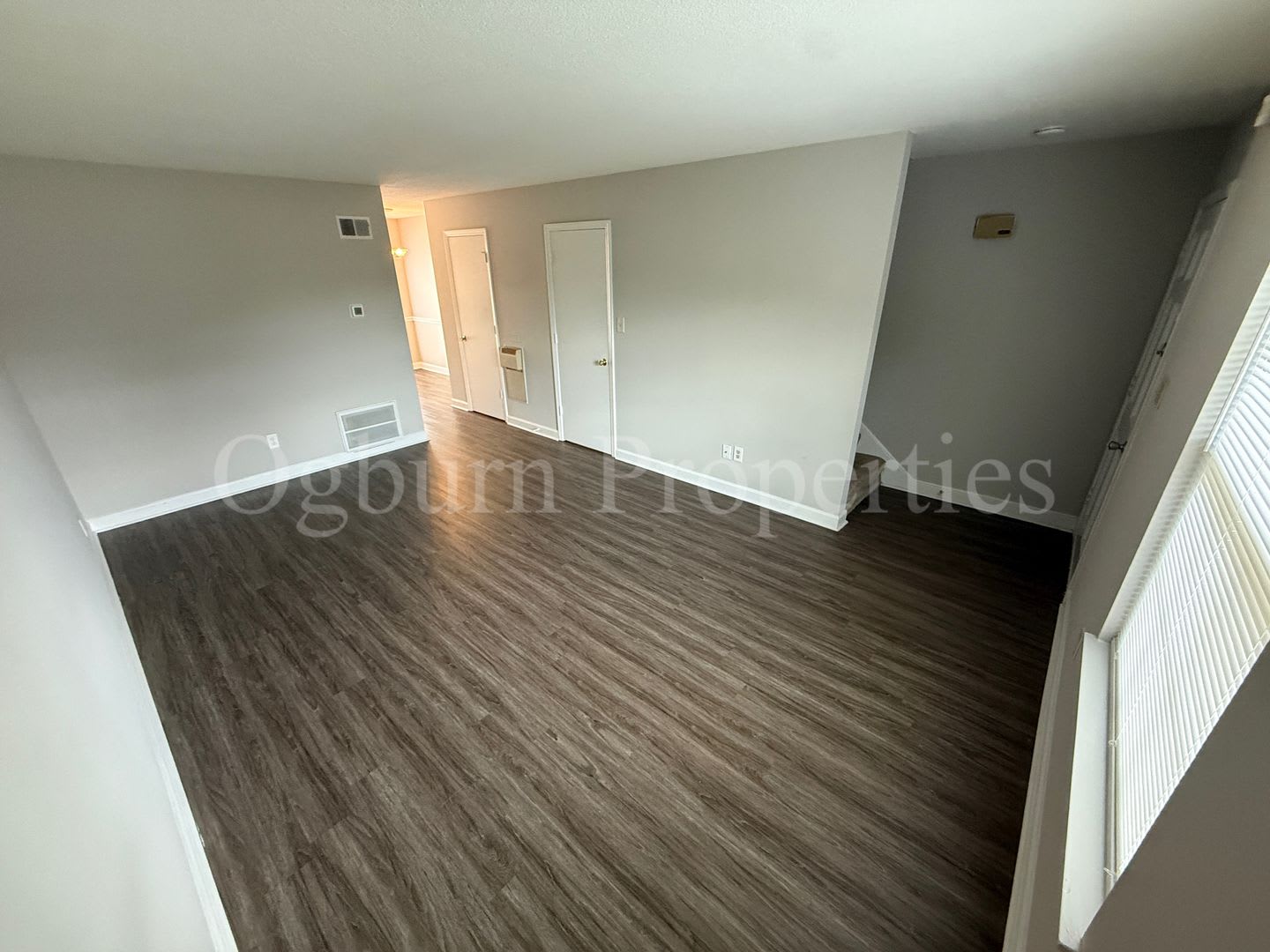 2350-E Bay Meadows Ct-2BR/1.5BA-Townhouse!!! – photo 3