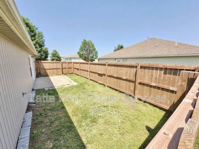 1207 E 173rd St – photo 2