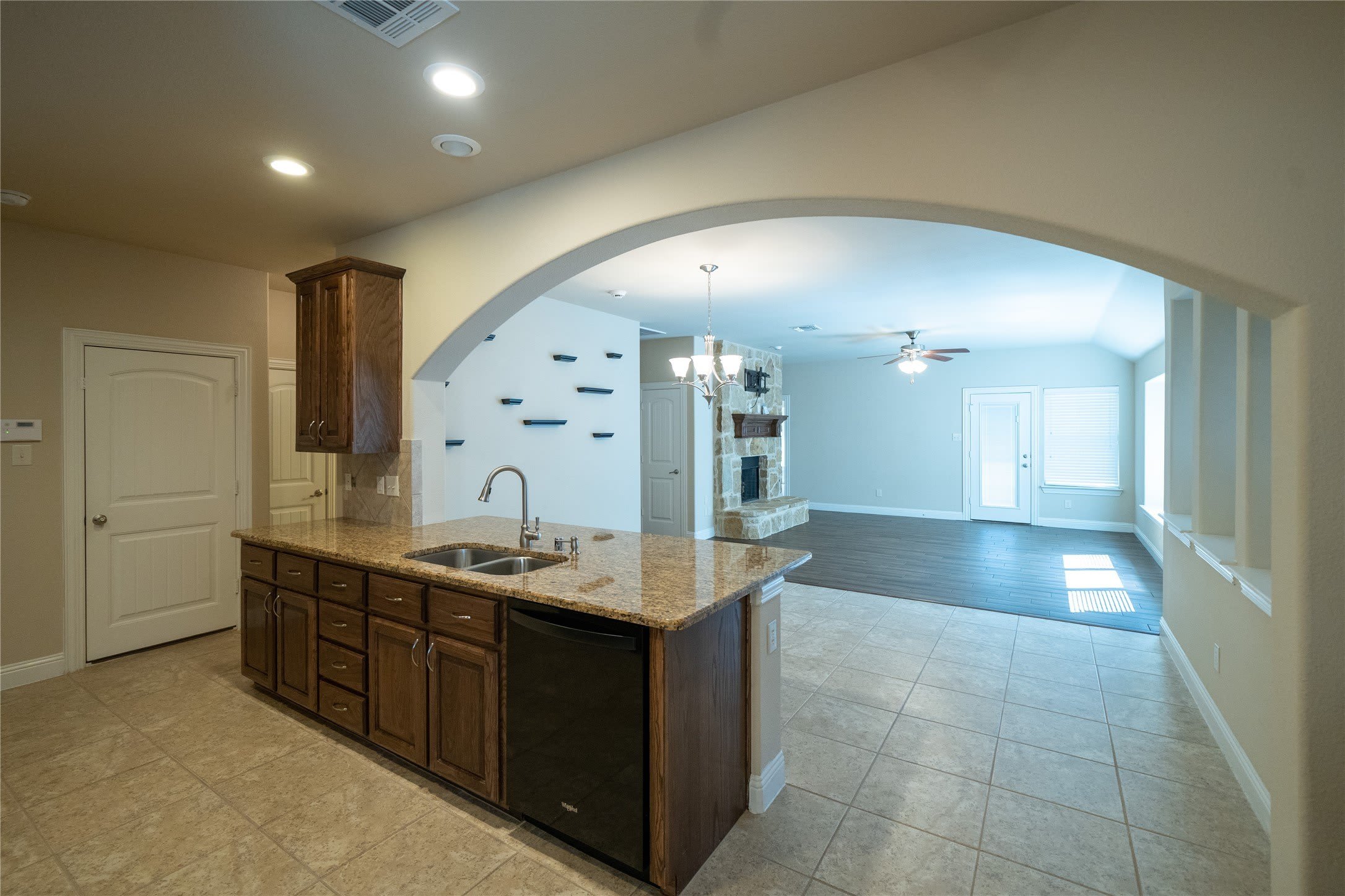 127 Charleston Lane – photo 4