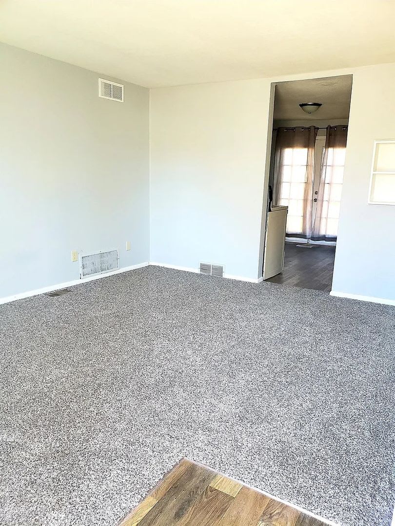 COMING SOON 2 bed, 1 bath in South Wichita – photo 3