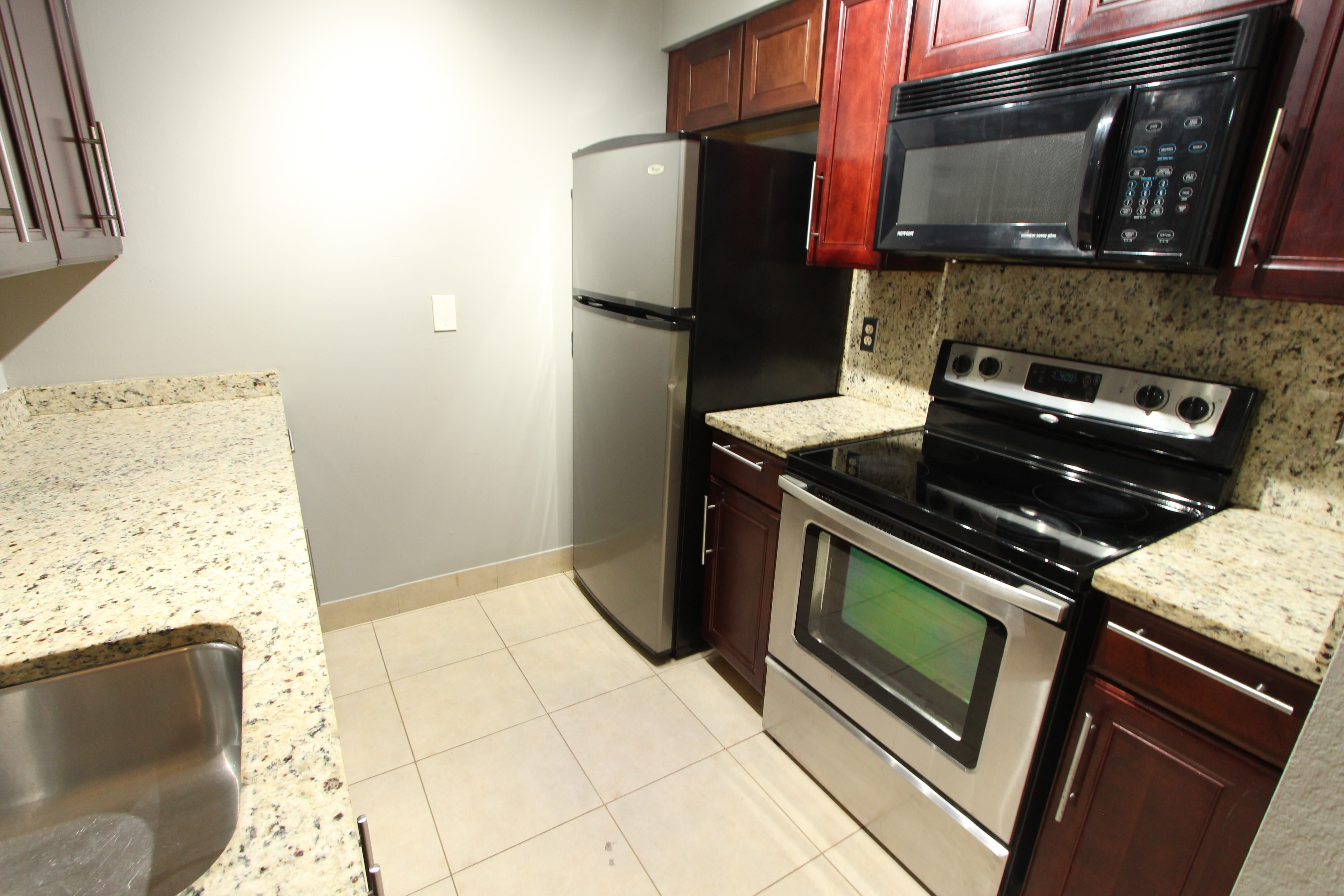 2850 N Oakland Forest Dr Apt 107 – photo 2