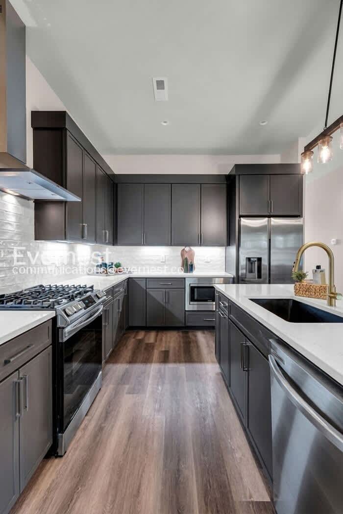1084 Noble Loop – photo 3