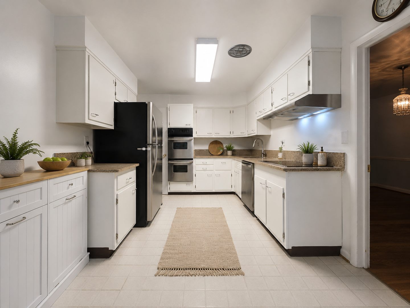 Spacious 4 Bedroom, 3 Bathroom Home with Freshly Updated Kitchen in Close in Bethesda!! – photo 5