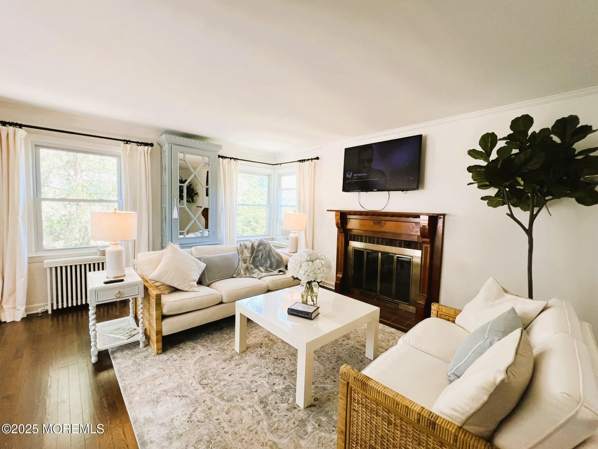 370 Macarthur Avenue – photo 4