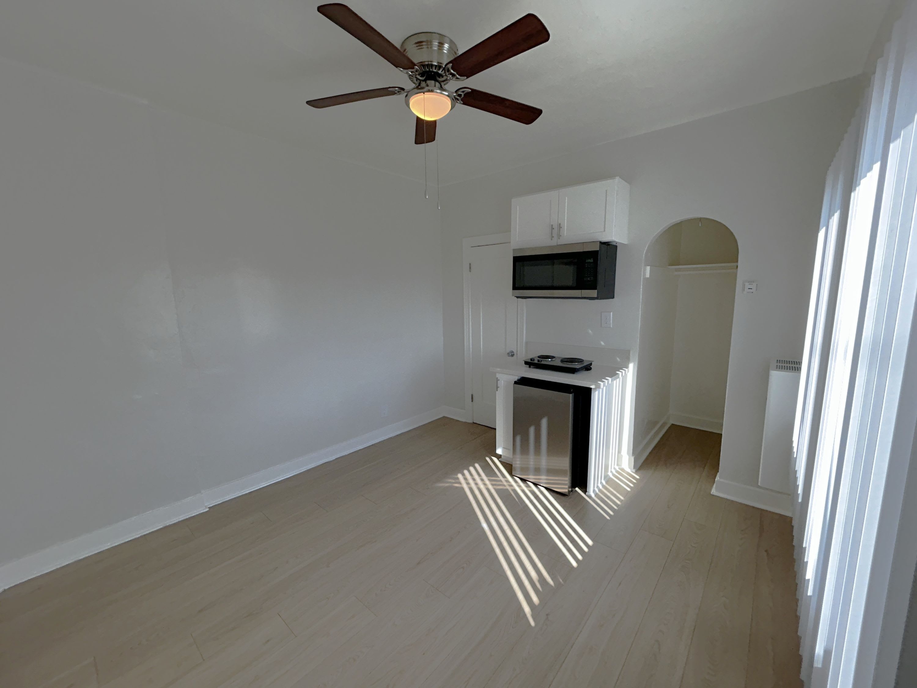 320 N. Ardmore Avenue – photo 4