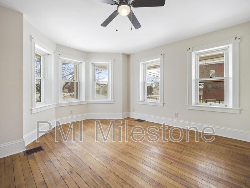 1001 Pope Ave – photo 3