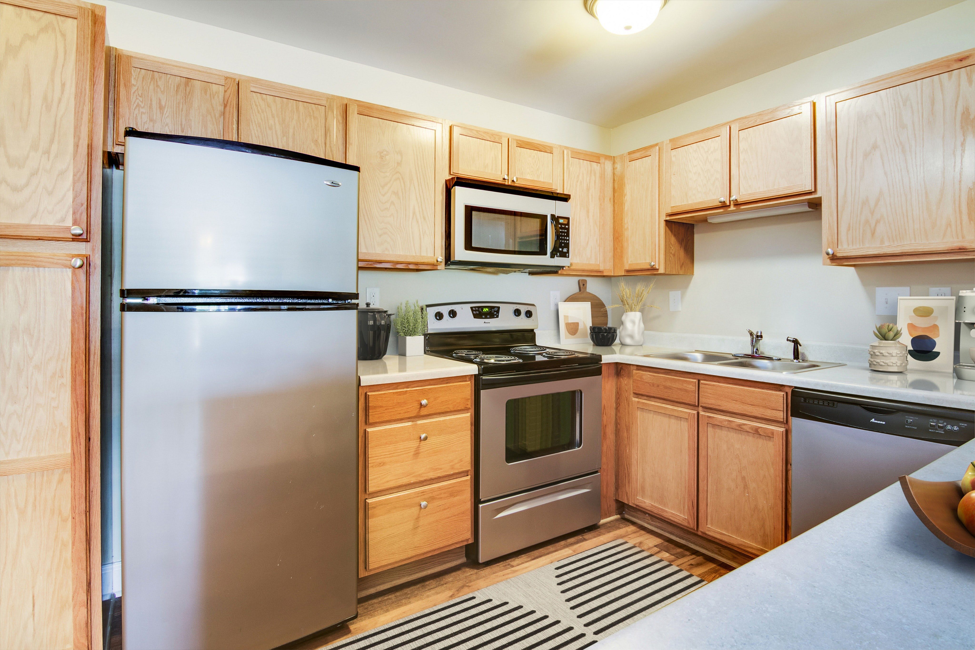 1967 Lakeview Road Unit G – photo 4