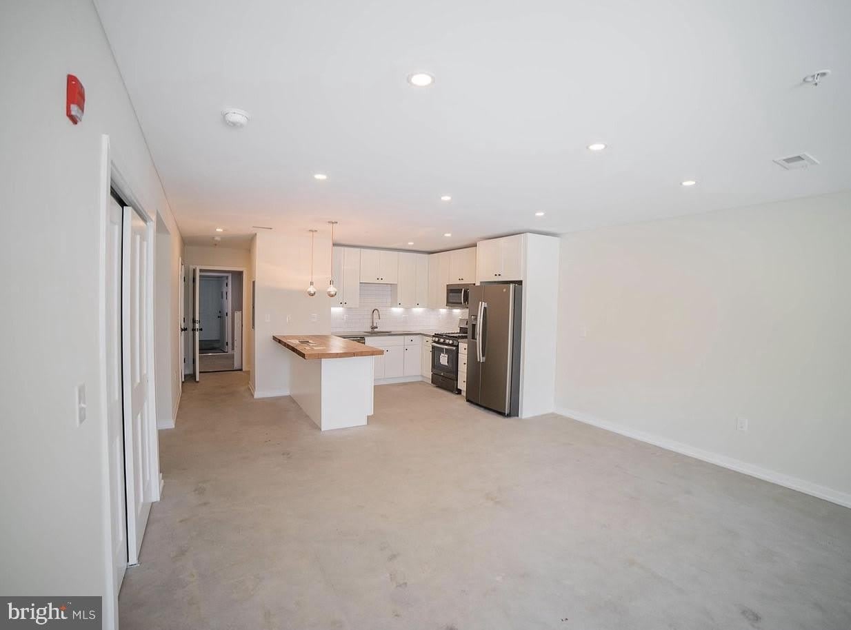 1331 N RANDOLPH Street – photo 4