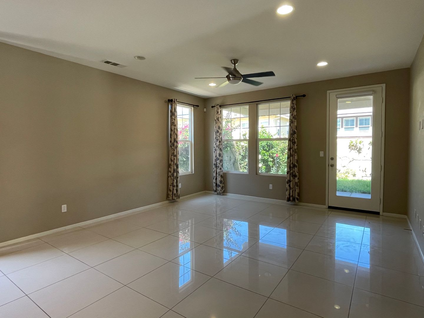 4 Bedroom Home For Leasing In West Covina – photo 5
