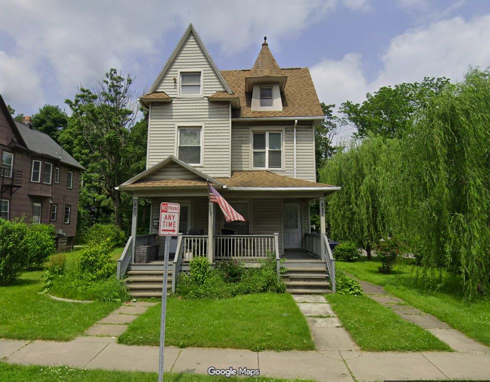 829 S. Plymouth Ave. – photo 1