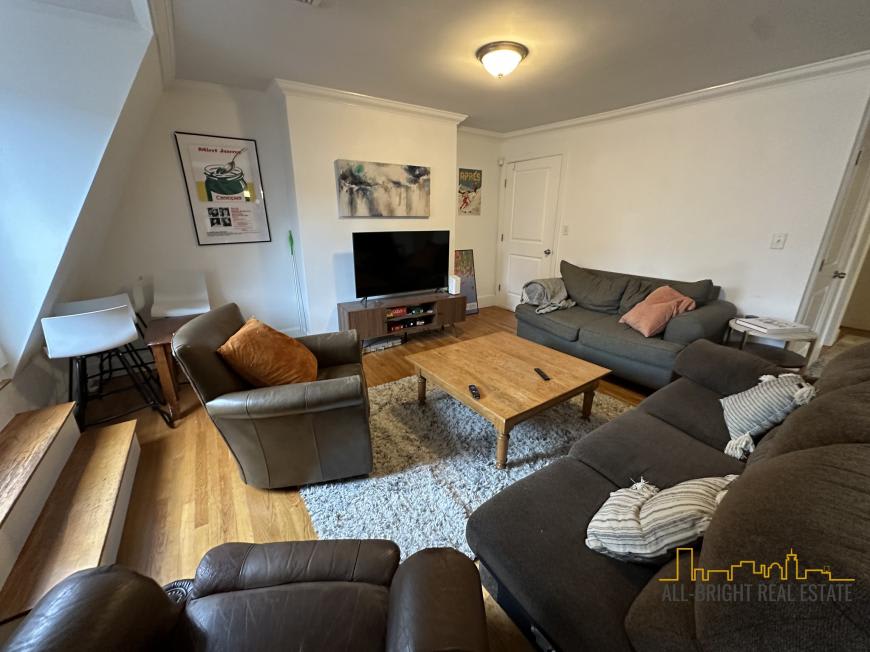 1798 Beacon St. – photo 4