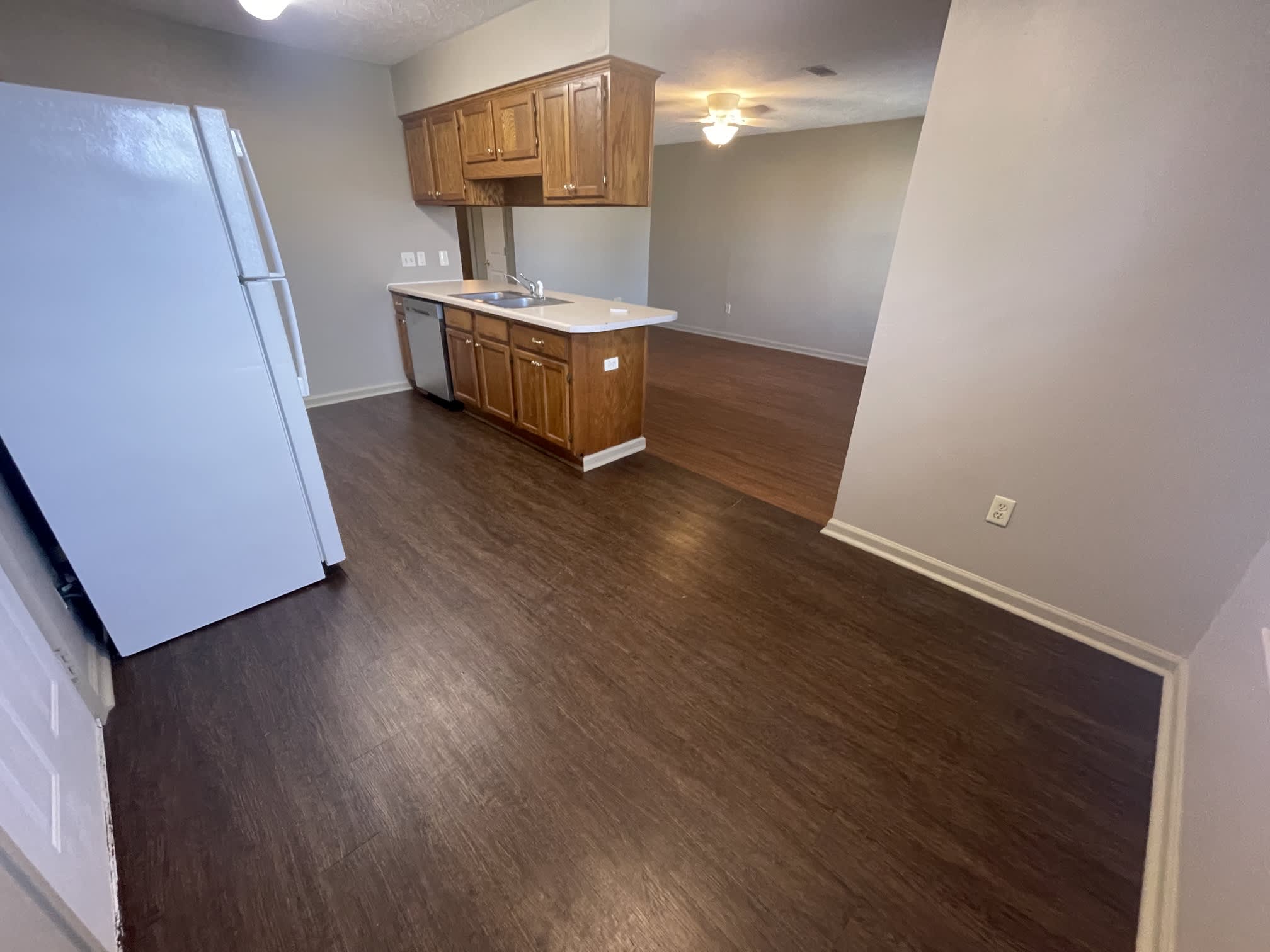 655 Cherub Ct – photo 3