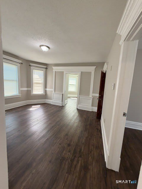 370 Maple Avenue – photo 2