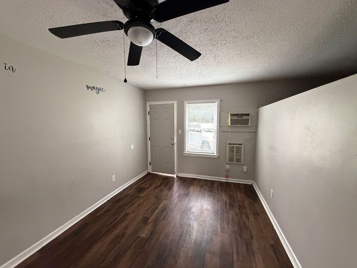 2175 McCravy Street – photo 4