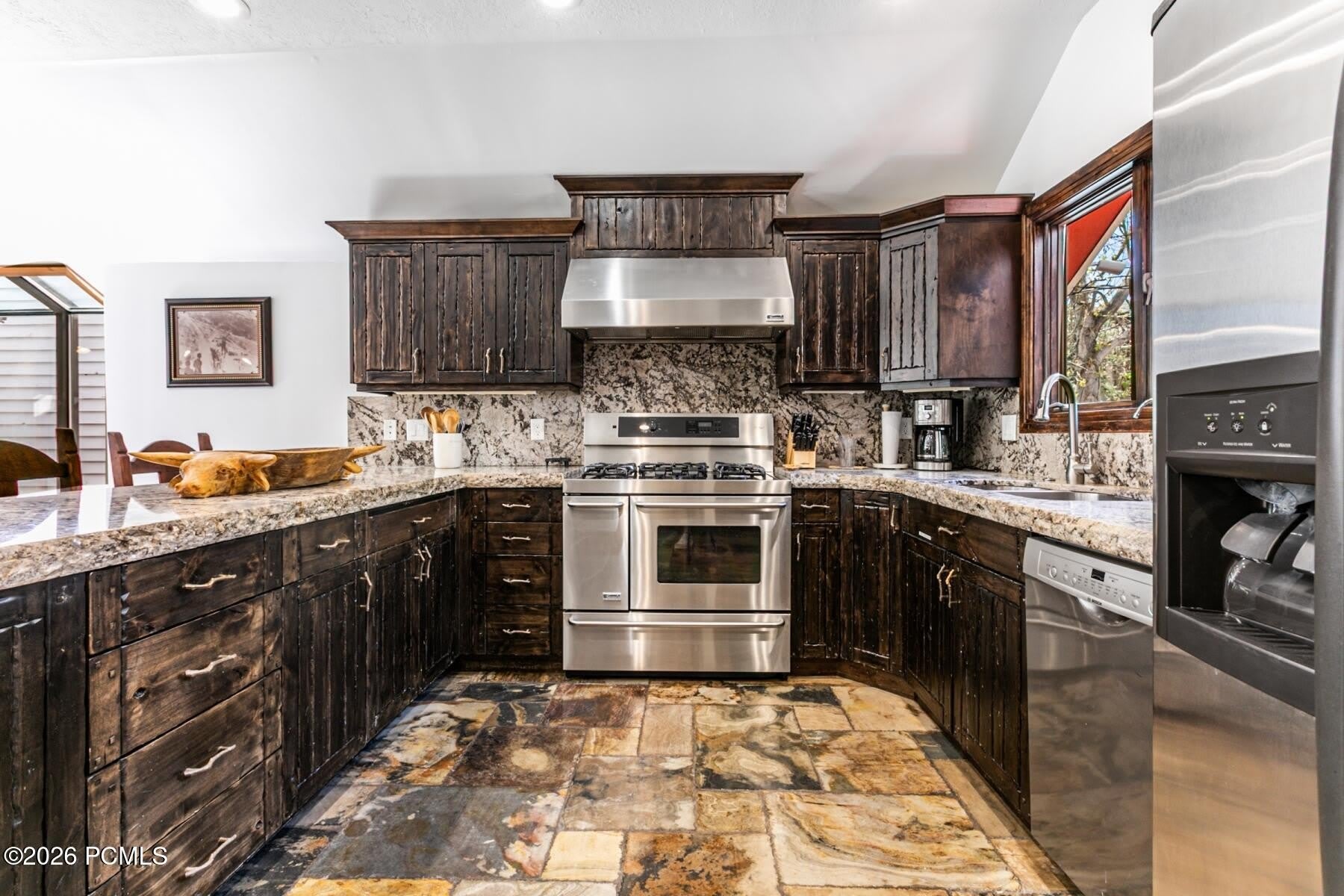 214 Woodside Avenue – photo 1