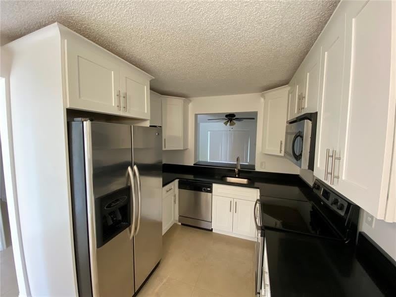 23466 SW 57th Avenue – photo 2