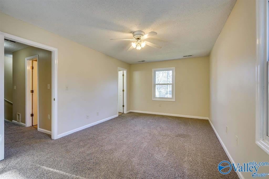 124 Suffolk Drive – photo 4