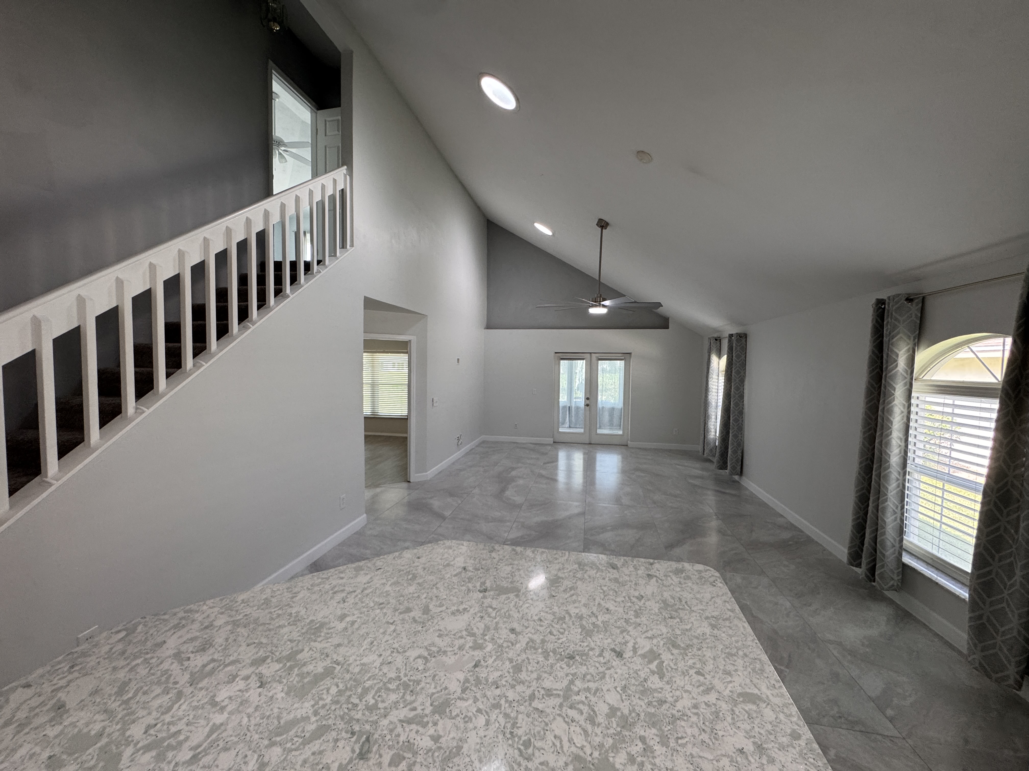 250 Braeburn Circle – photo 2