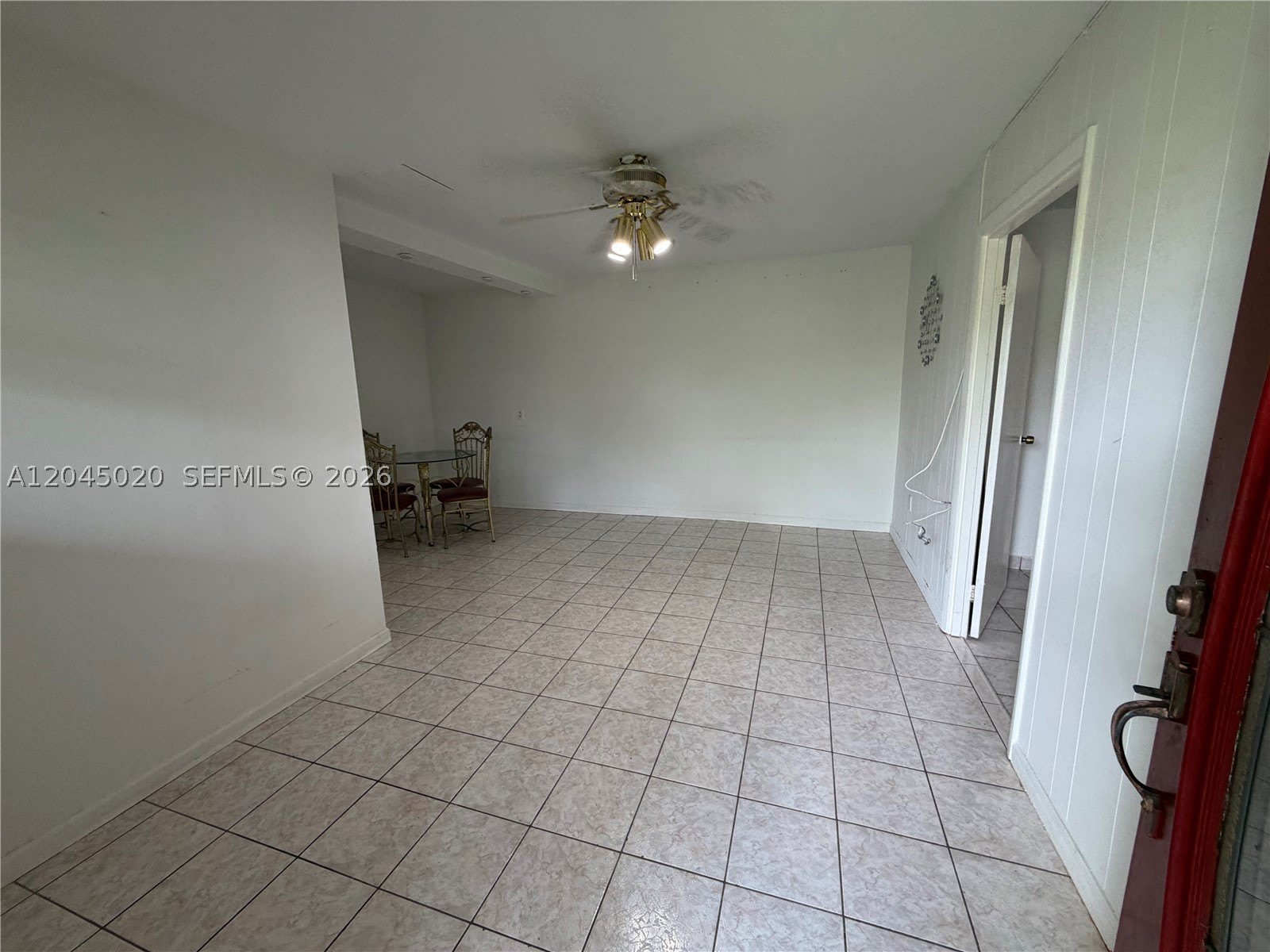 4935 SW 101st Ave – photo 2