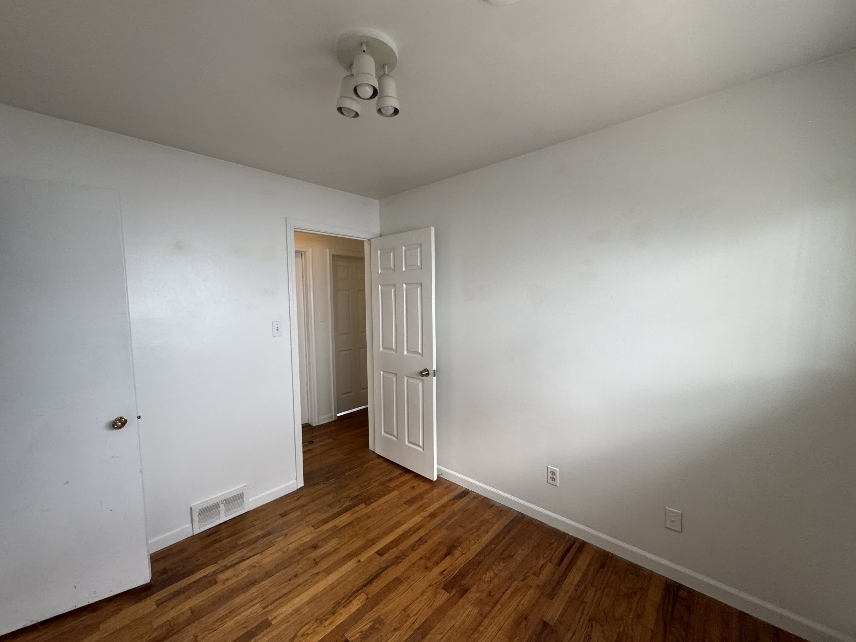 29203 Oakwood Street – photo 5