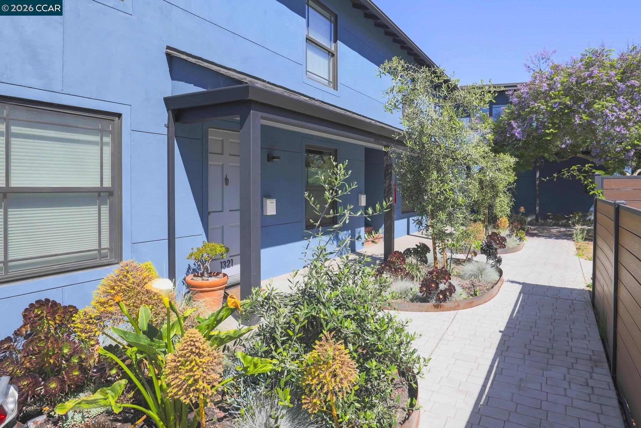 1325 Hopkins St – photo 3