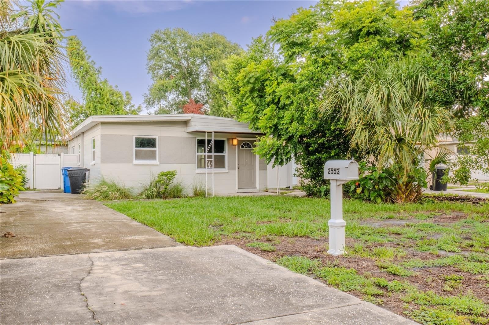 2553 18TH Avenue N – photo 1