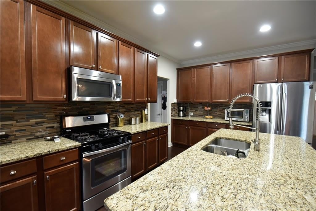 1805 Kingsbridge Court – photo 4