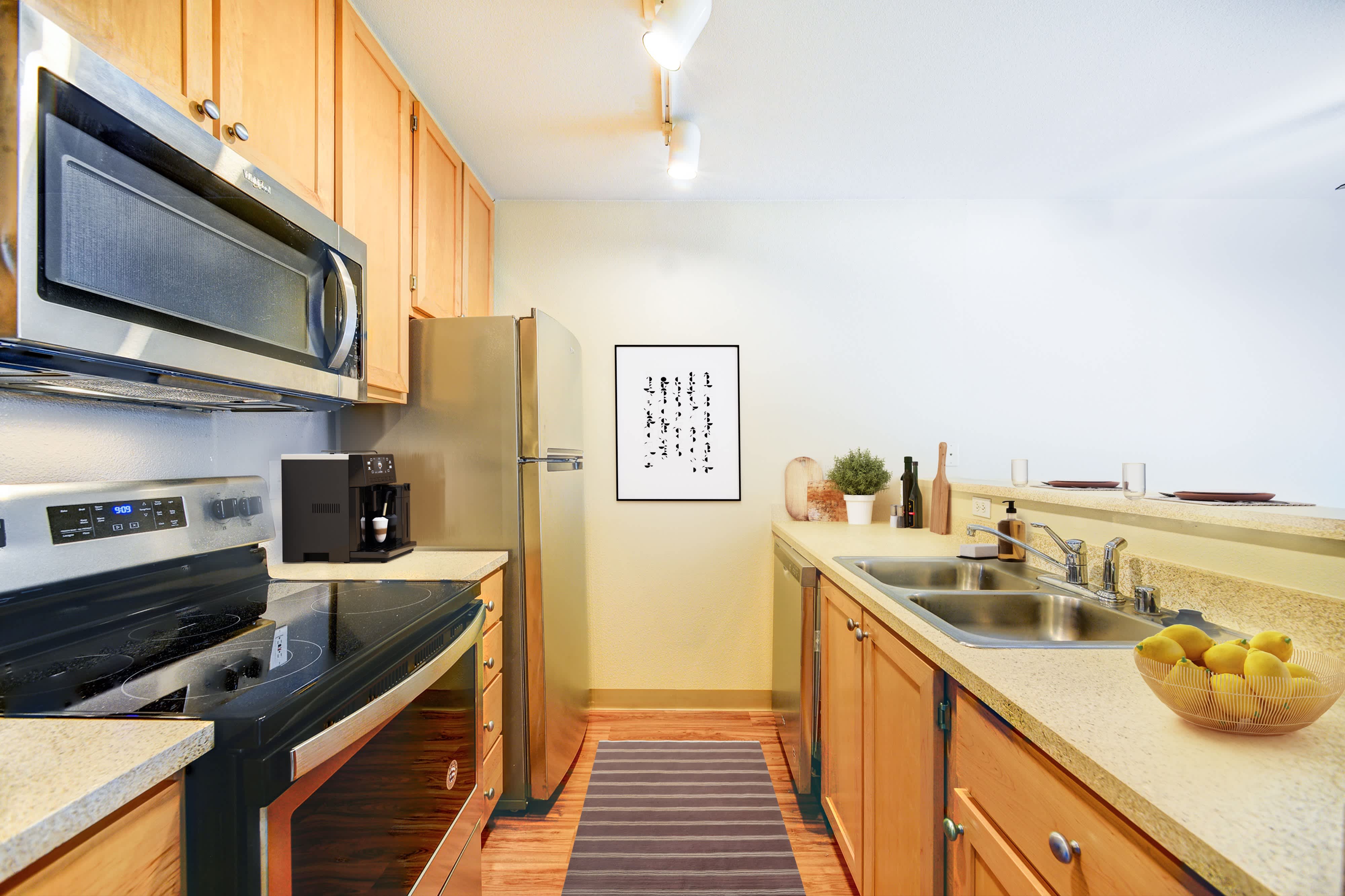 TraVigne on Eleventh Avenue – photo 4