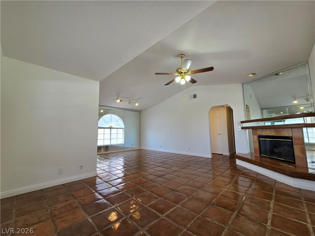 1421 Santa Margarita – photo 4