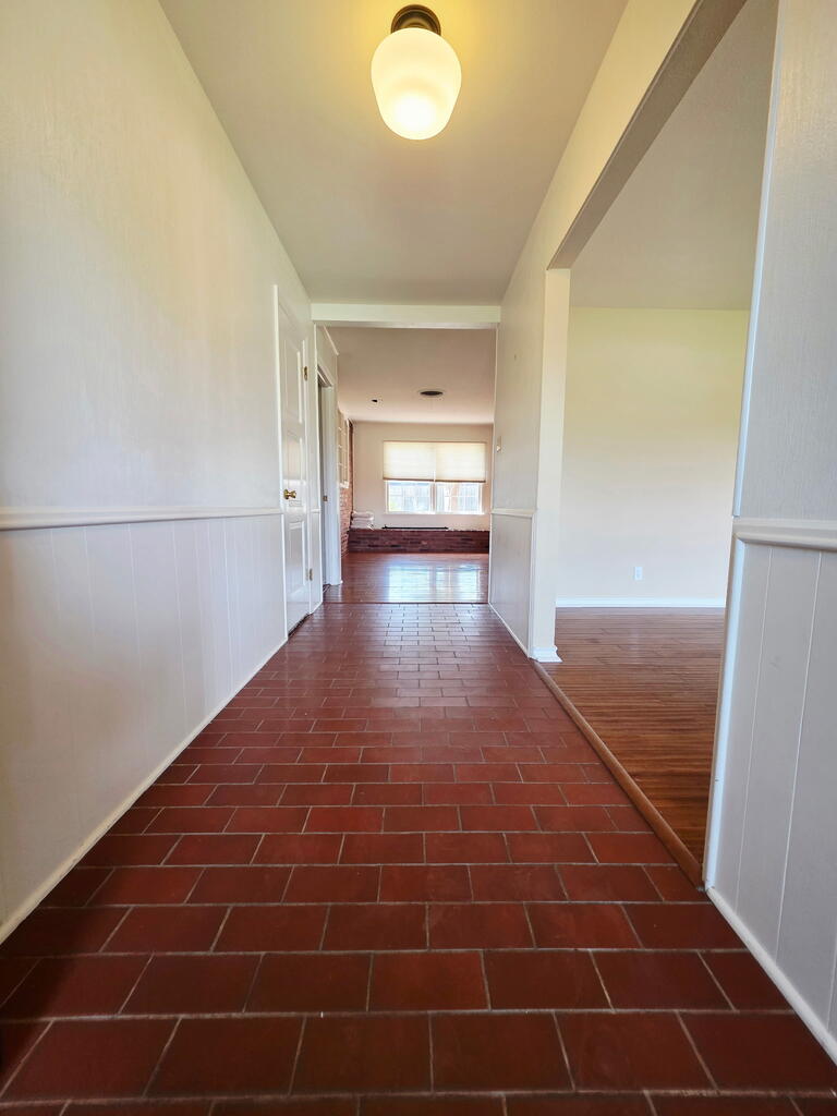 3205 Seaboard Ave – photo 2