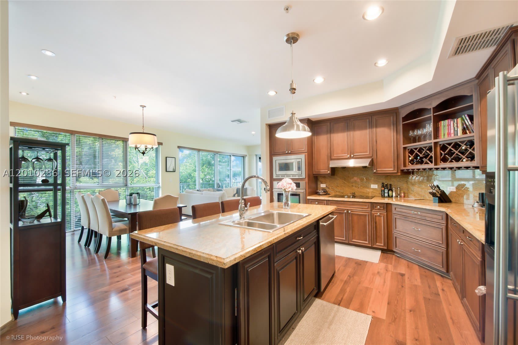 3333 Rice St – photo 2