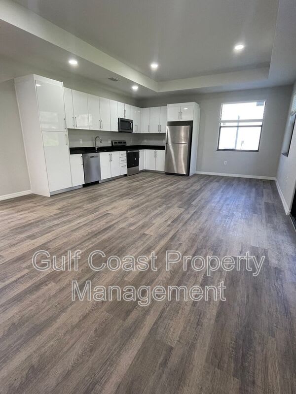 1930 Marlay Avenue – photo 4