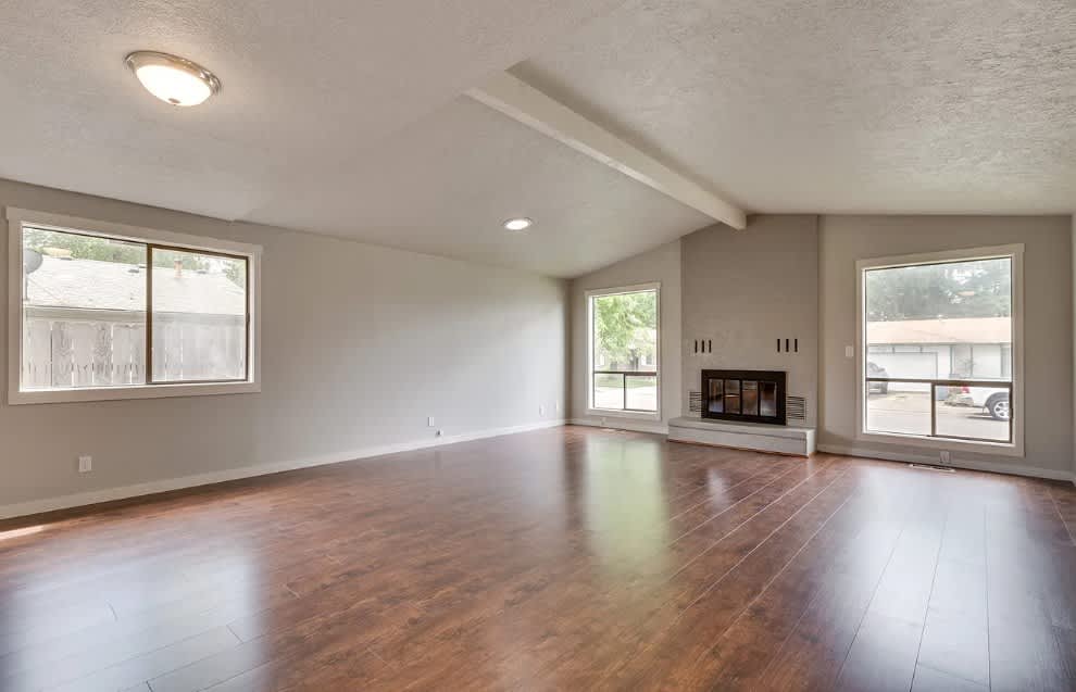 622 Fanny Court Northeast – photo 3