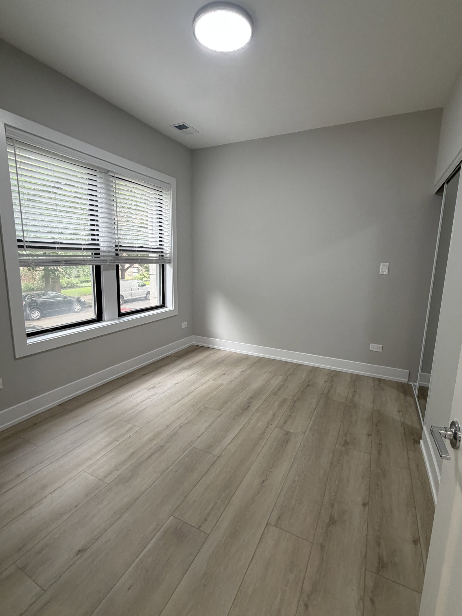 4123 South University Avenue – photo 3