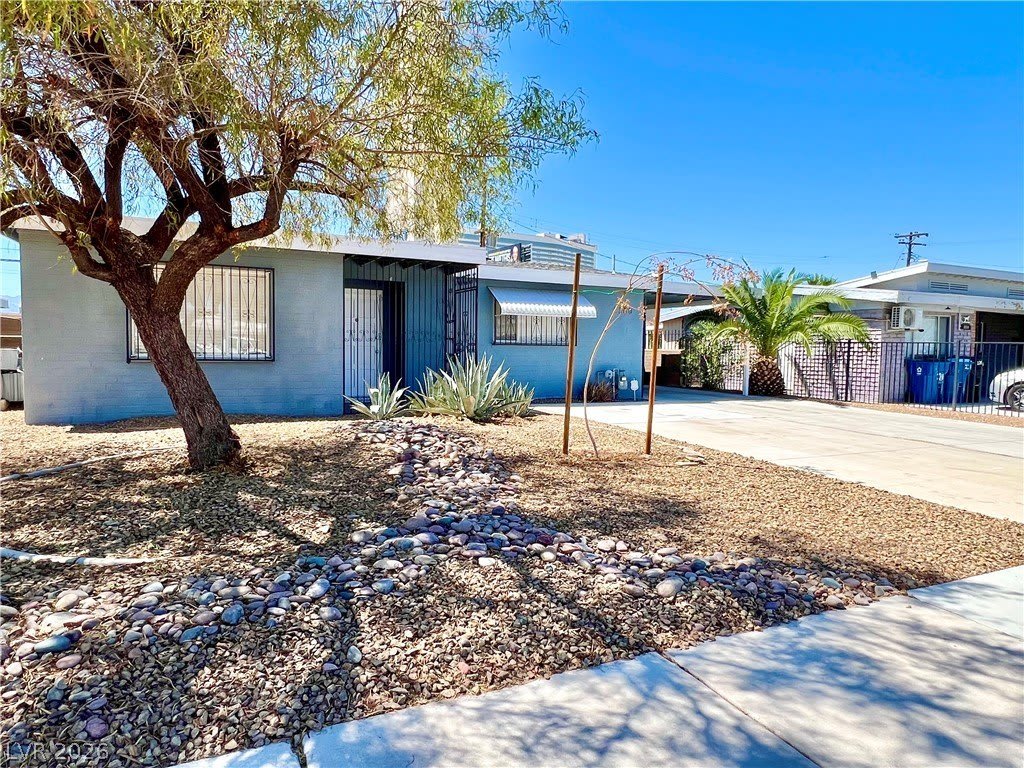 2300 Santa Clara Drive – photo 3