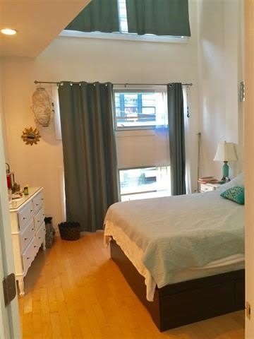 557 2ND ST – photo 3