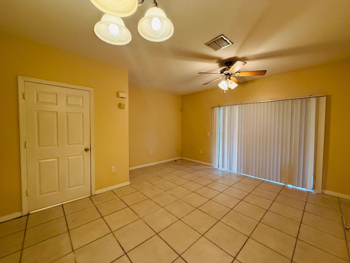 Beautiful 2 Bedroom, 2.5 Bath Townhome for Rent in The Hammocks! – photo 5