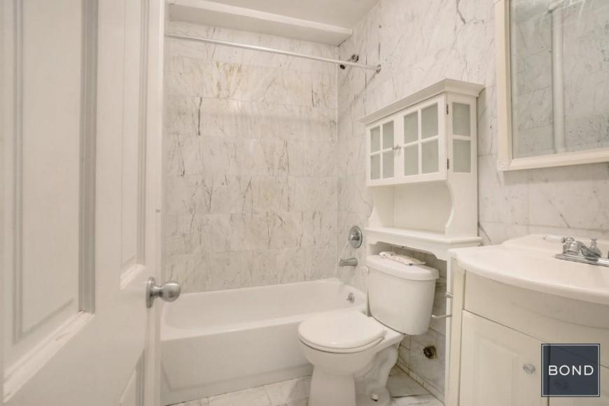 336 East 56th Street – photo 5