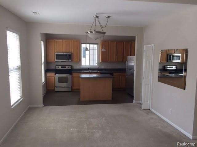 1059 Alameda Boulevard – photo 2