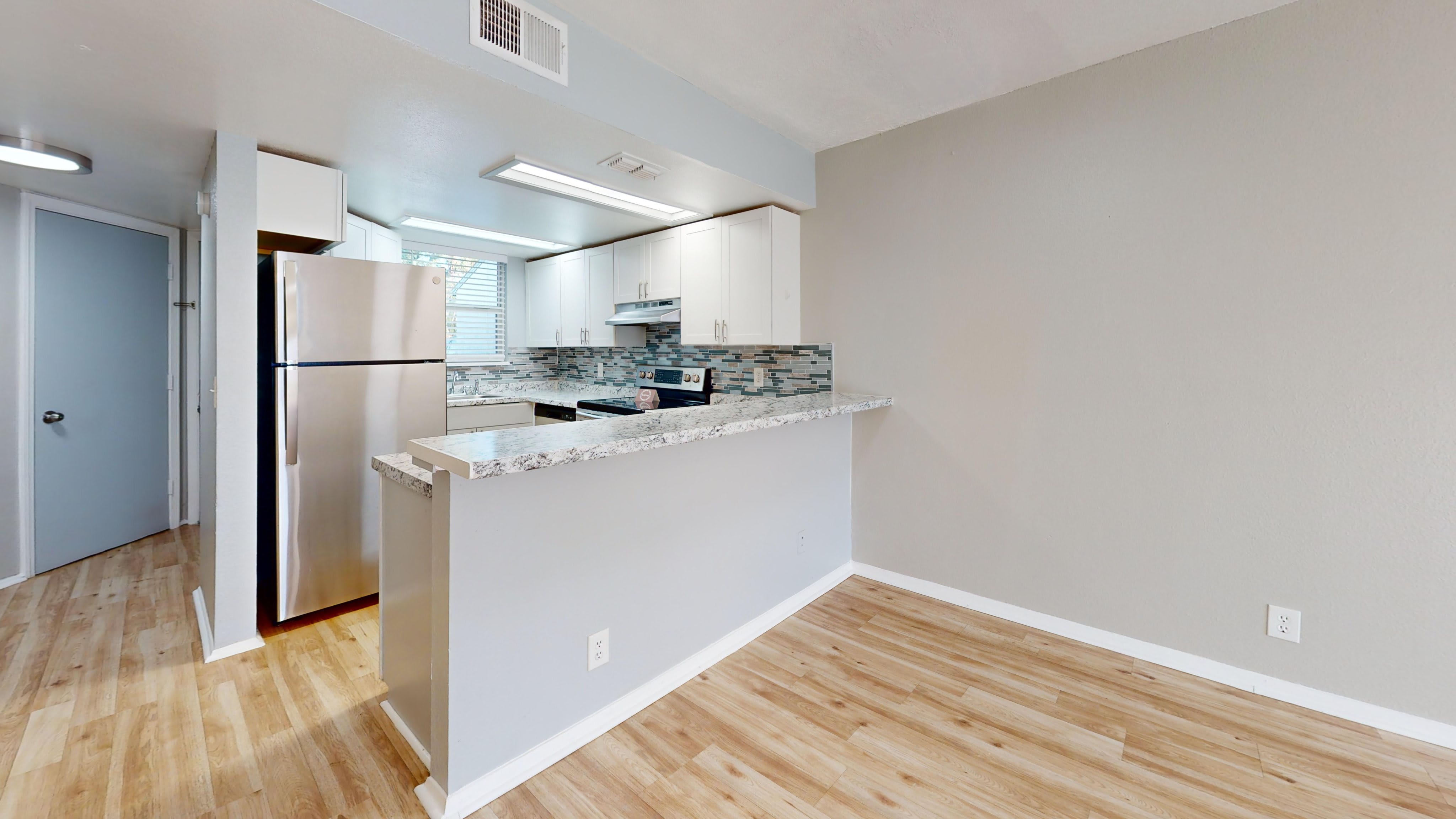 Oak Park Villas – photo 3