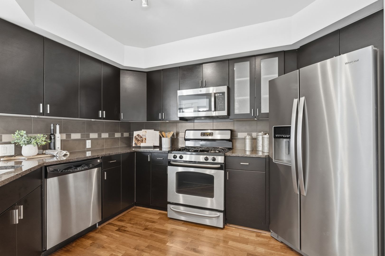 Luxury 2 BD / 2 BA Condo in Denny Triangle/ Downtown Seattle! – photo 5