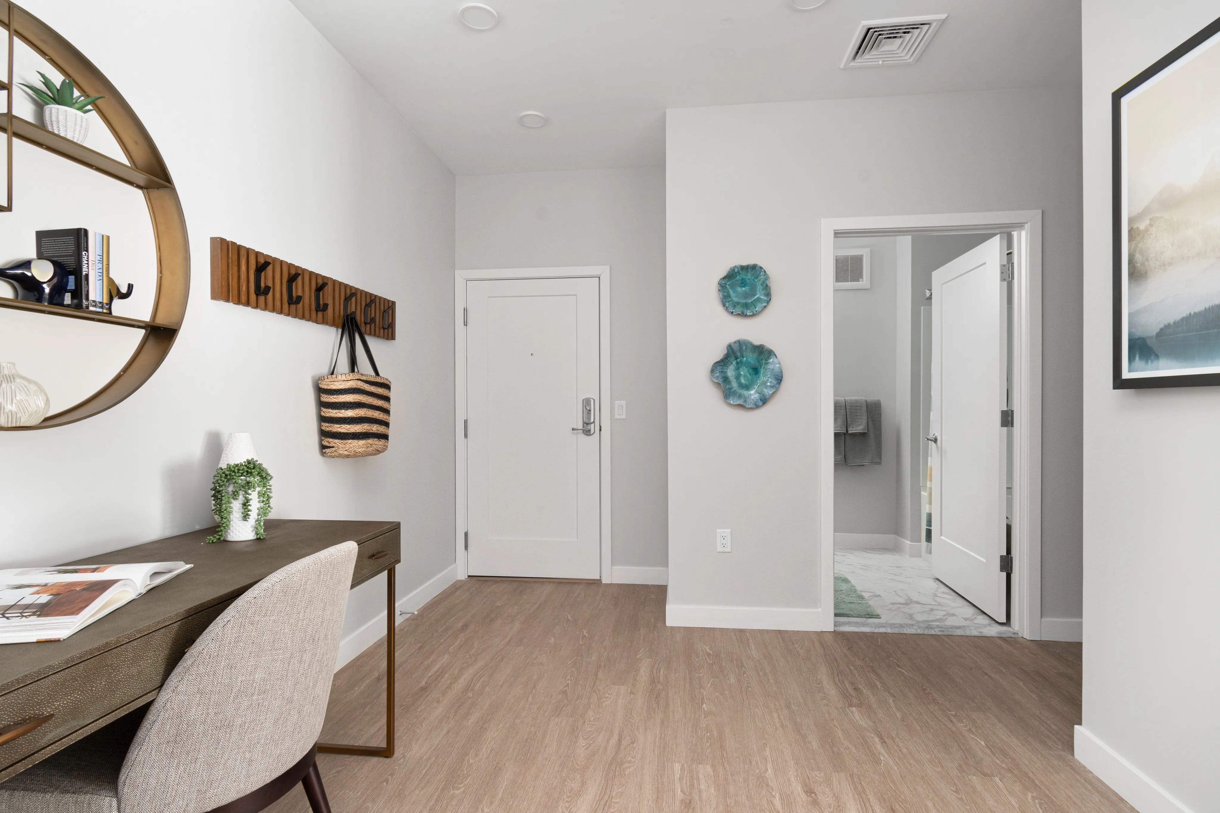 505 Sutton – photo 5