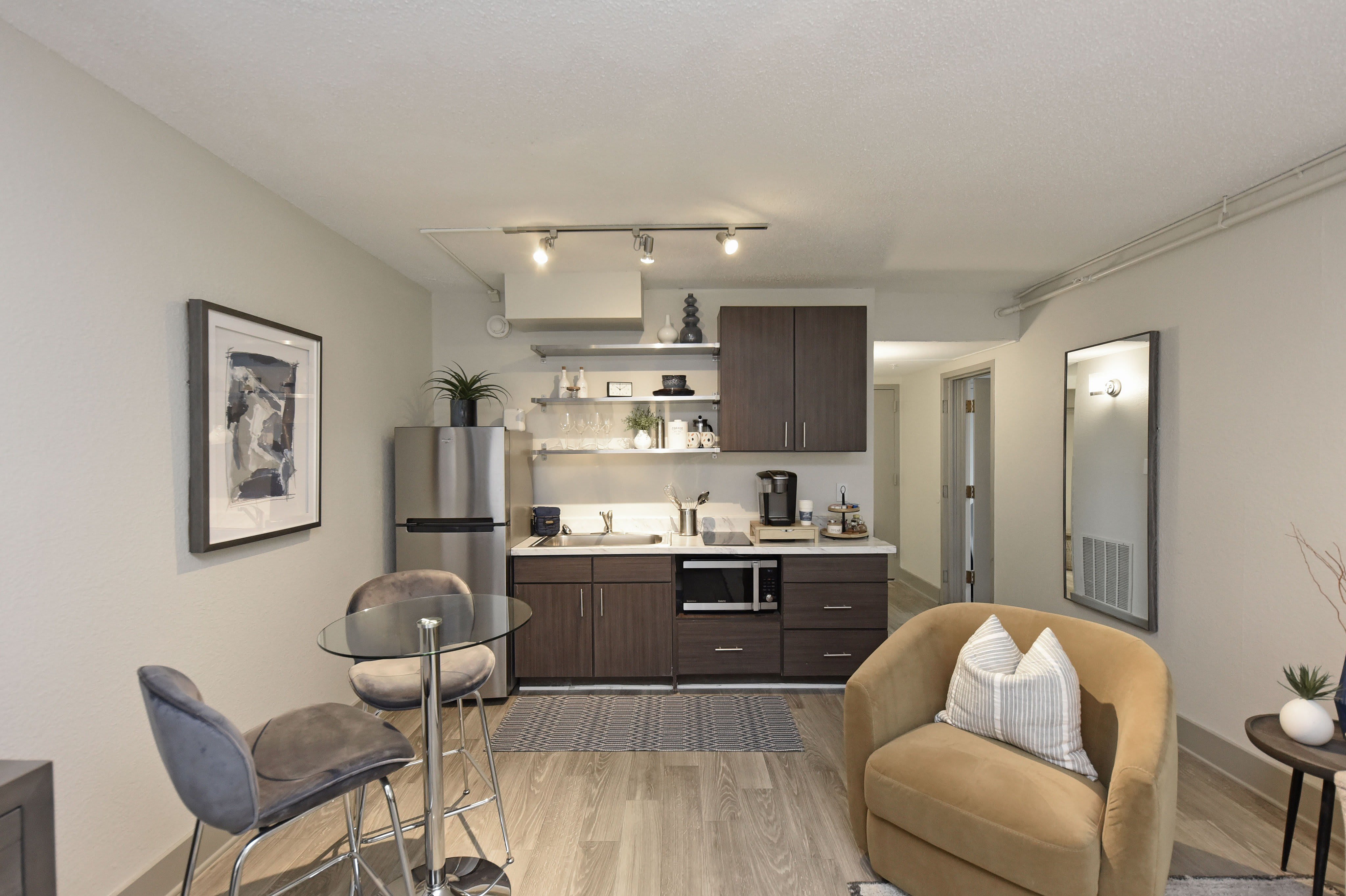 Passenger Flats – photo 5
