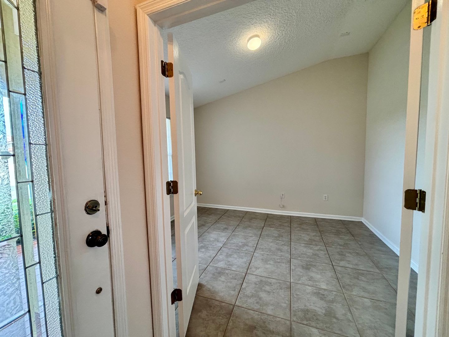 Charming, Well Kept in Wonderful Community! – photo 3