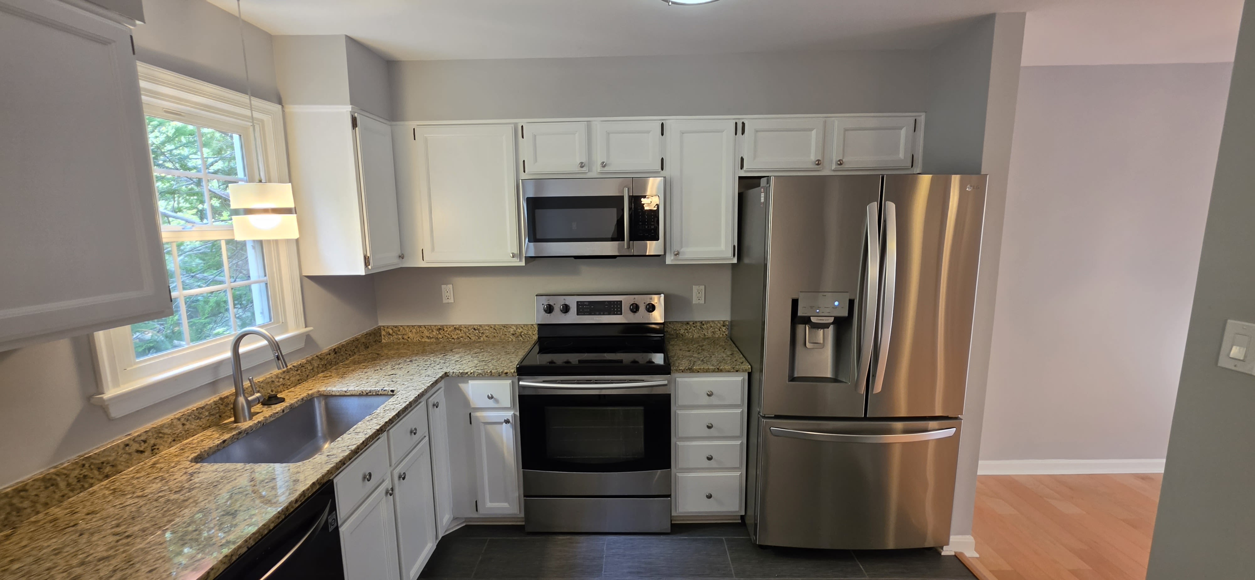 1353 Templeton Pl – photo 5
