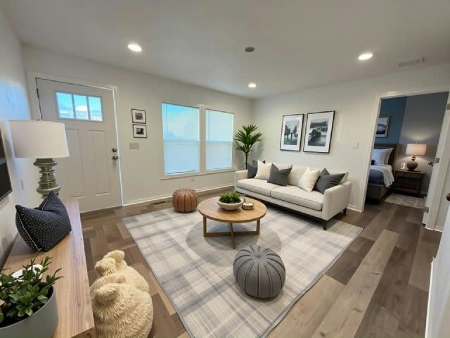 4650 E Carey Ave – photo 4